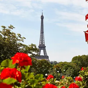5* Hotell Plaza Athenee - Dorchester Collection
